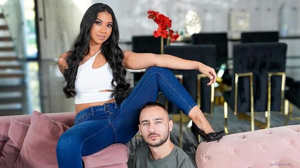 Ameena Green & Ways To Earn Redlight Greenlight Porn